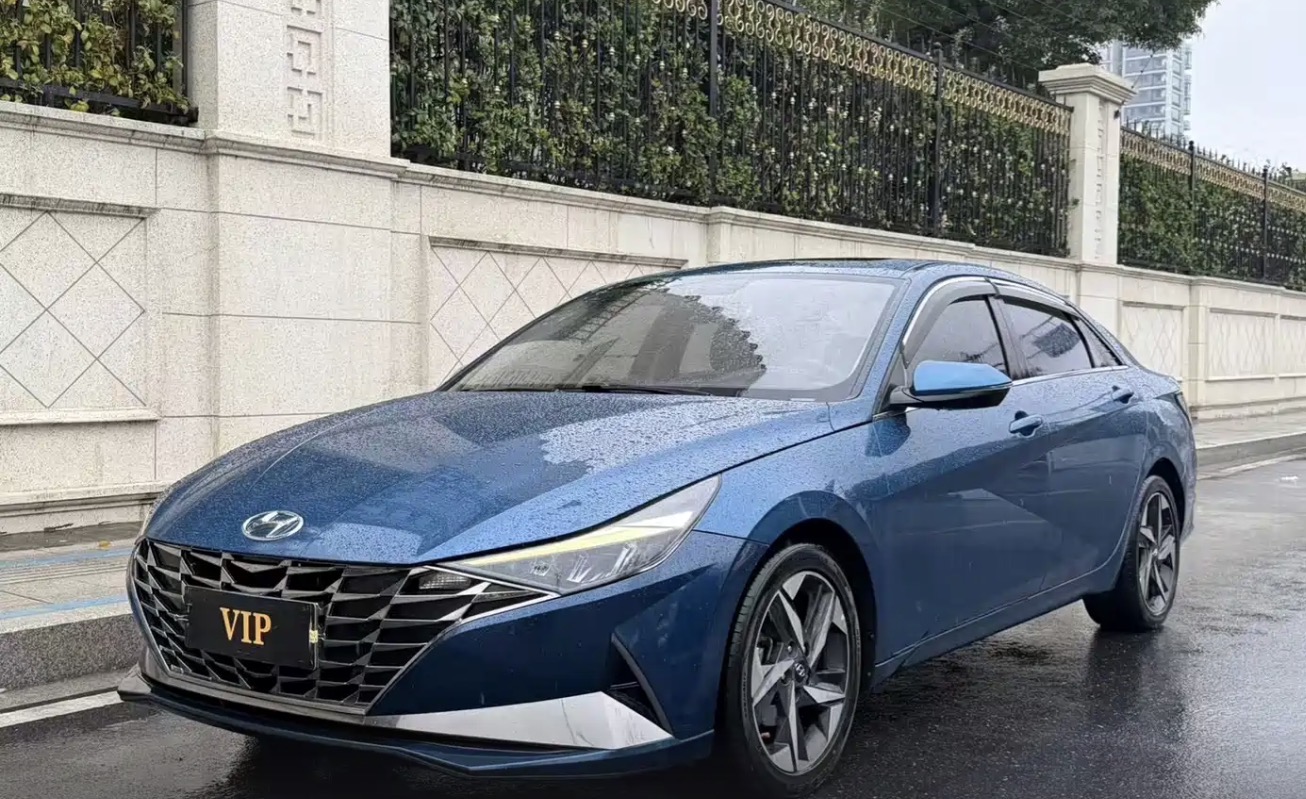 2022 Hyundai Elantra GLX