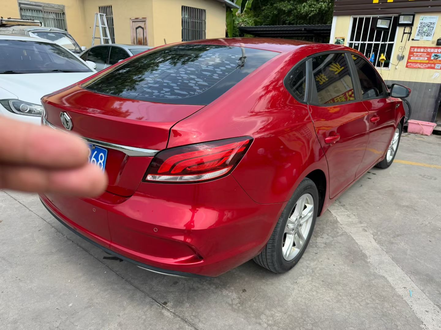 Vehicle image