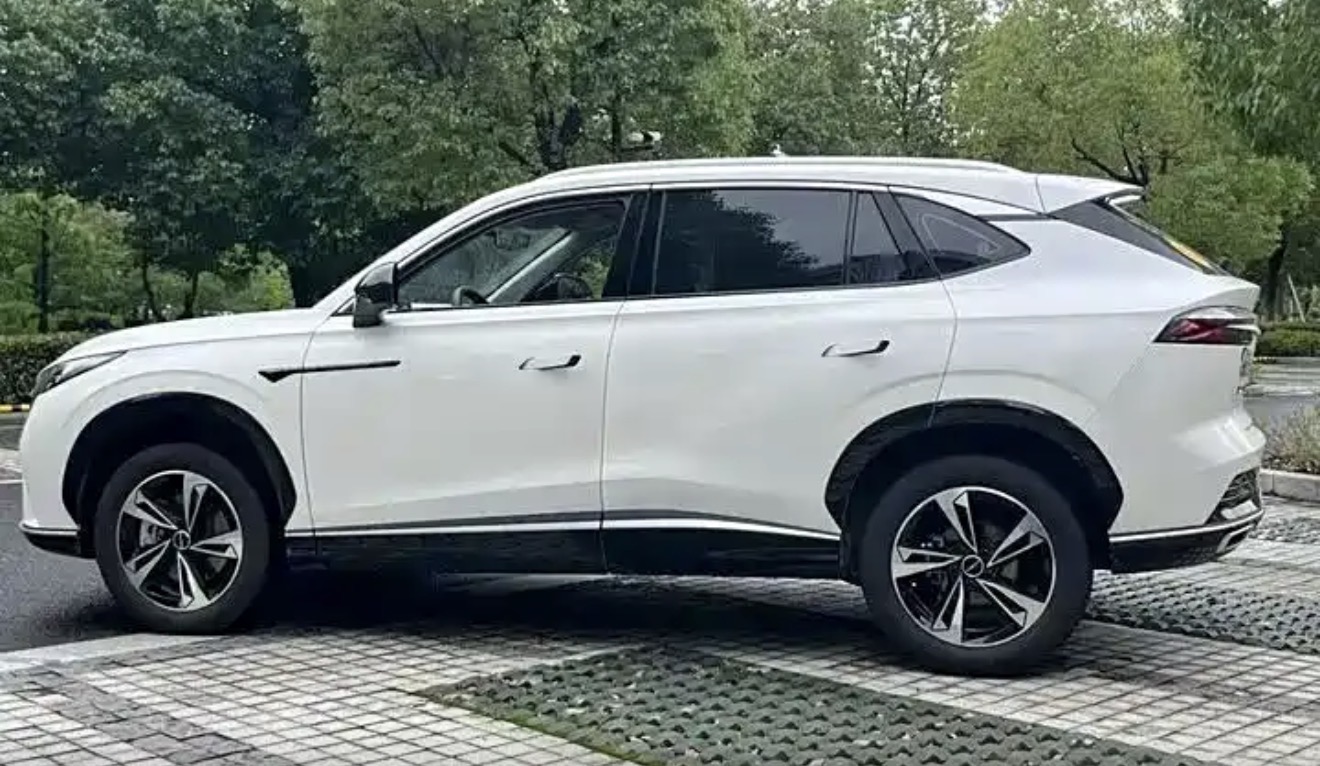 Roewe RX5