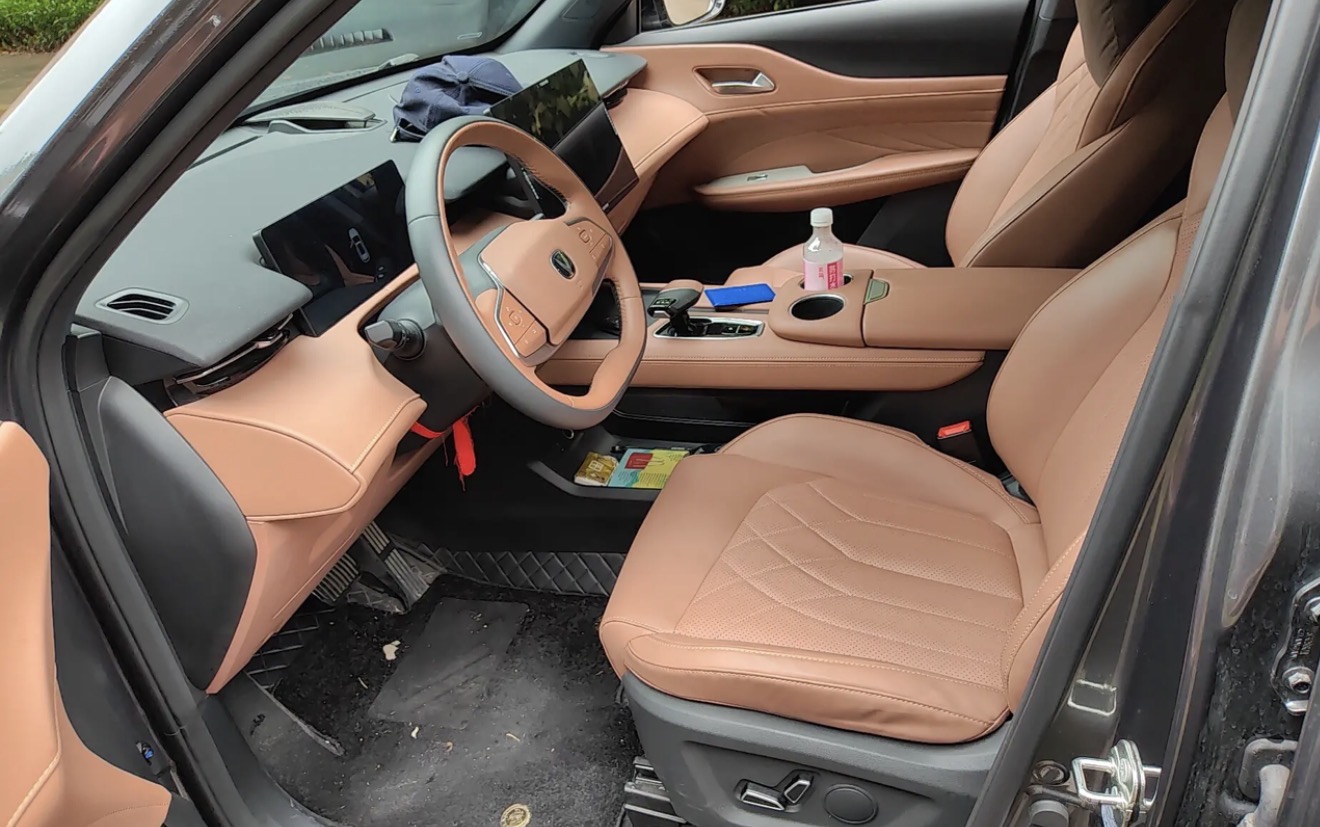 2024 Uni-Z PHEV